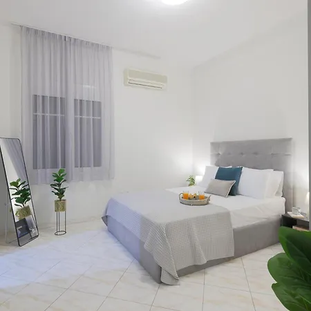 Elegant 3br By The White Tower *