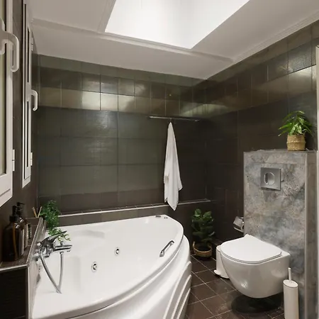 Elegant 3br By The White Tower * Thessaloniki