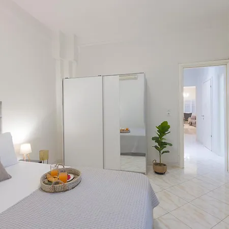 Elegant 3br By The White Tower Thessaloniki
